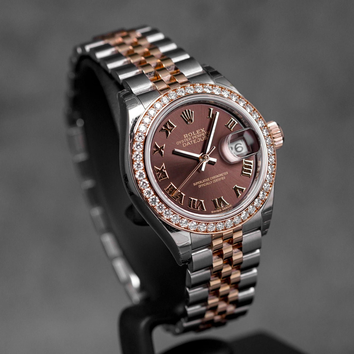 harga rolex datejust 28 twotone rosegold choco roman diamond indonesia
