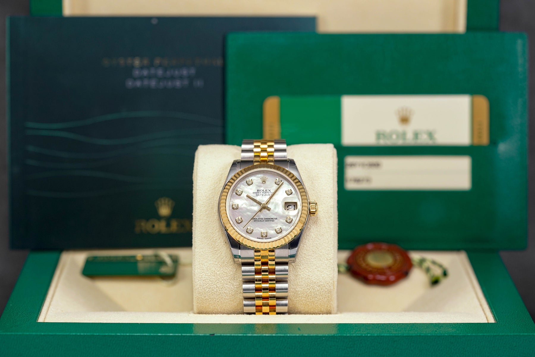 harga rolex datejust 31 twotone yellowgold mop diamond indonesia