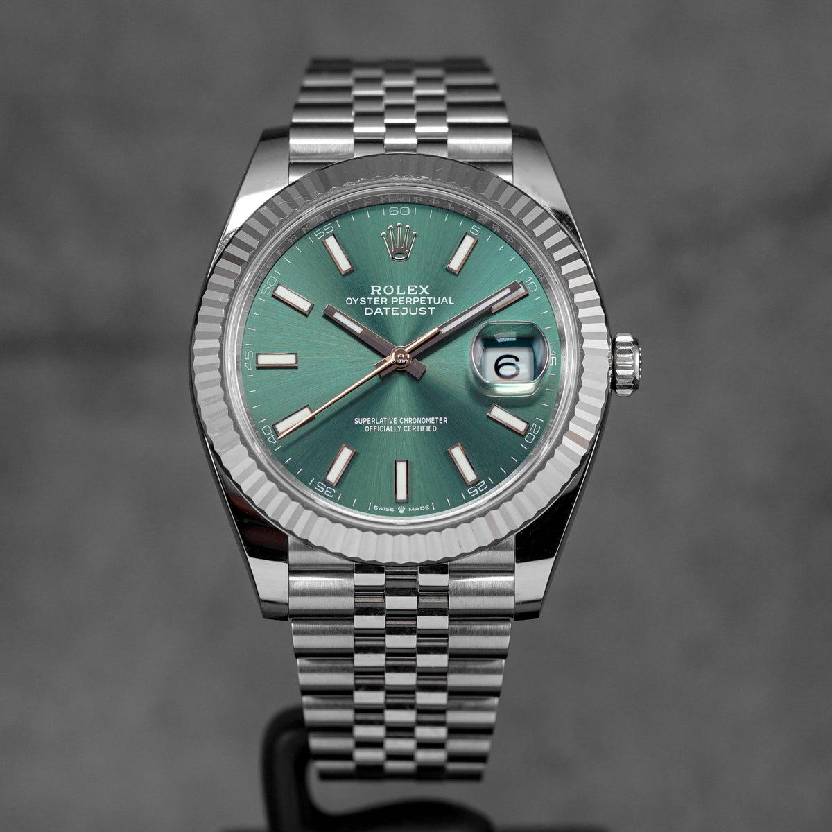 harga rolex datejust 41mm mint green indonesia
