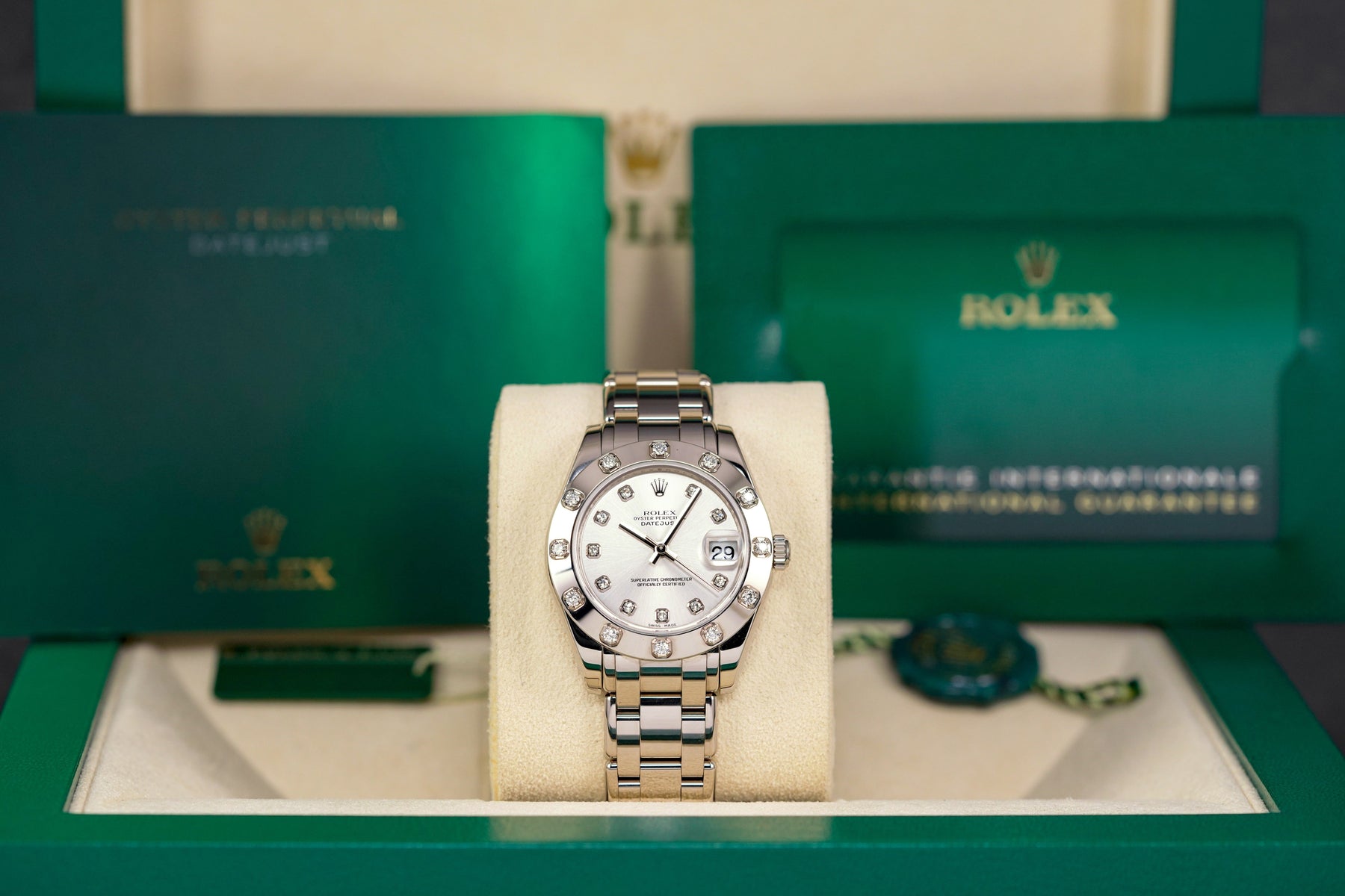 DATEJUST PEARLMASTER 34MM WHITEGOLD SILVER DIAMOND DIAL (2022)