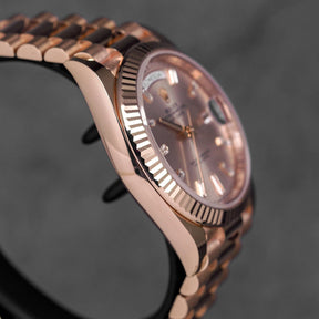 DAYDATE 40MM ROSEGOLD PINK DIAMOND BAGUETTE DIAL (2022)