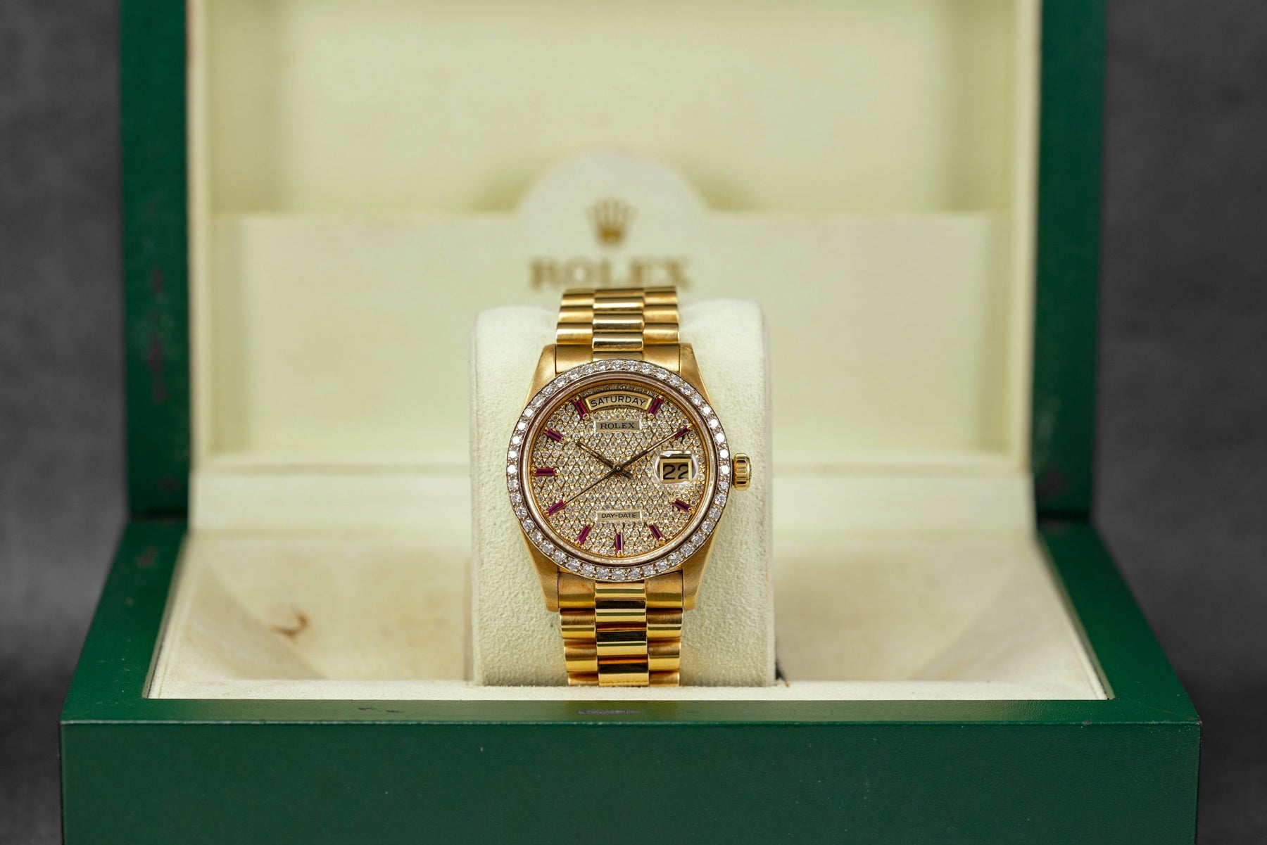 DAYDATE 36MM 18038 YELLOWGOLD CUSTOM DIAMOND & RUBY DIAL DIAMOND BEZEL (WATCH & BOX)