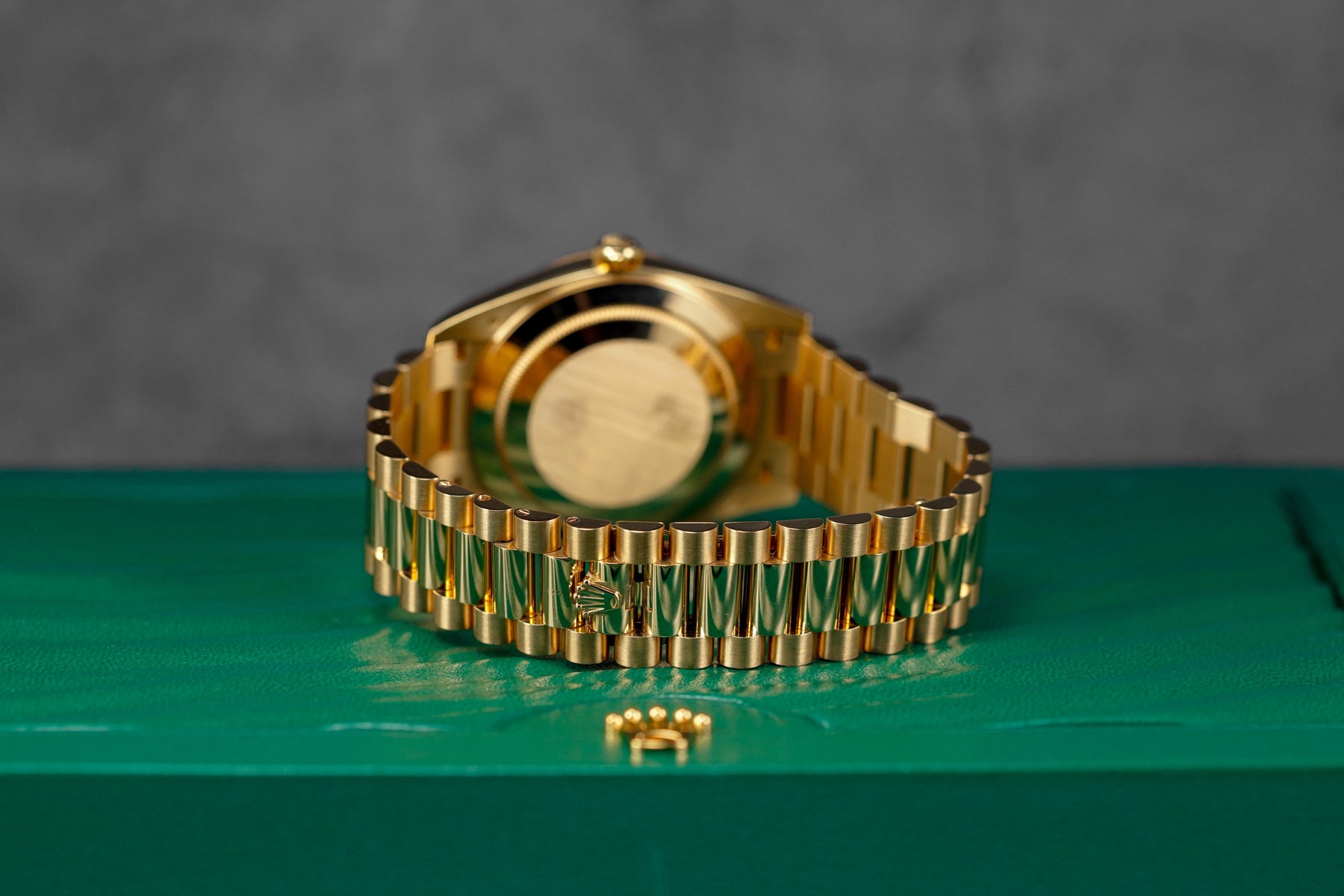 harga rolex daydate yellowgold green ombre indonesia