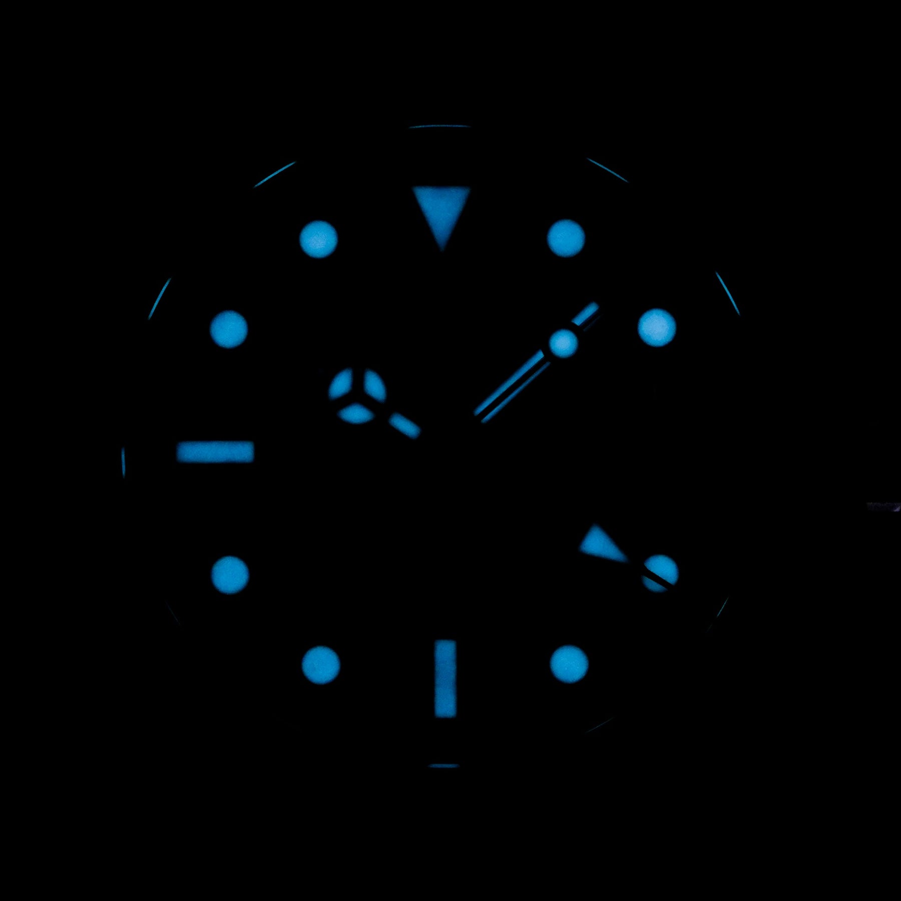 EXPLORER-II 42MM WHITE DIAL (2025)