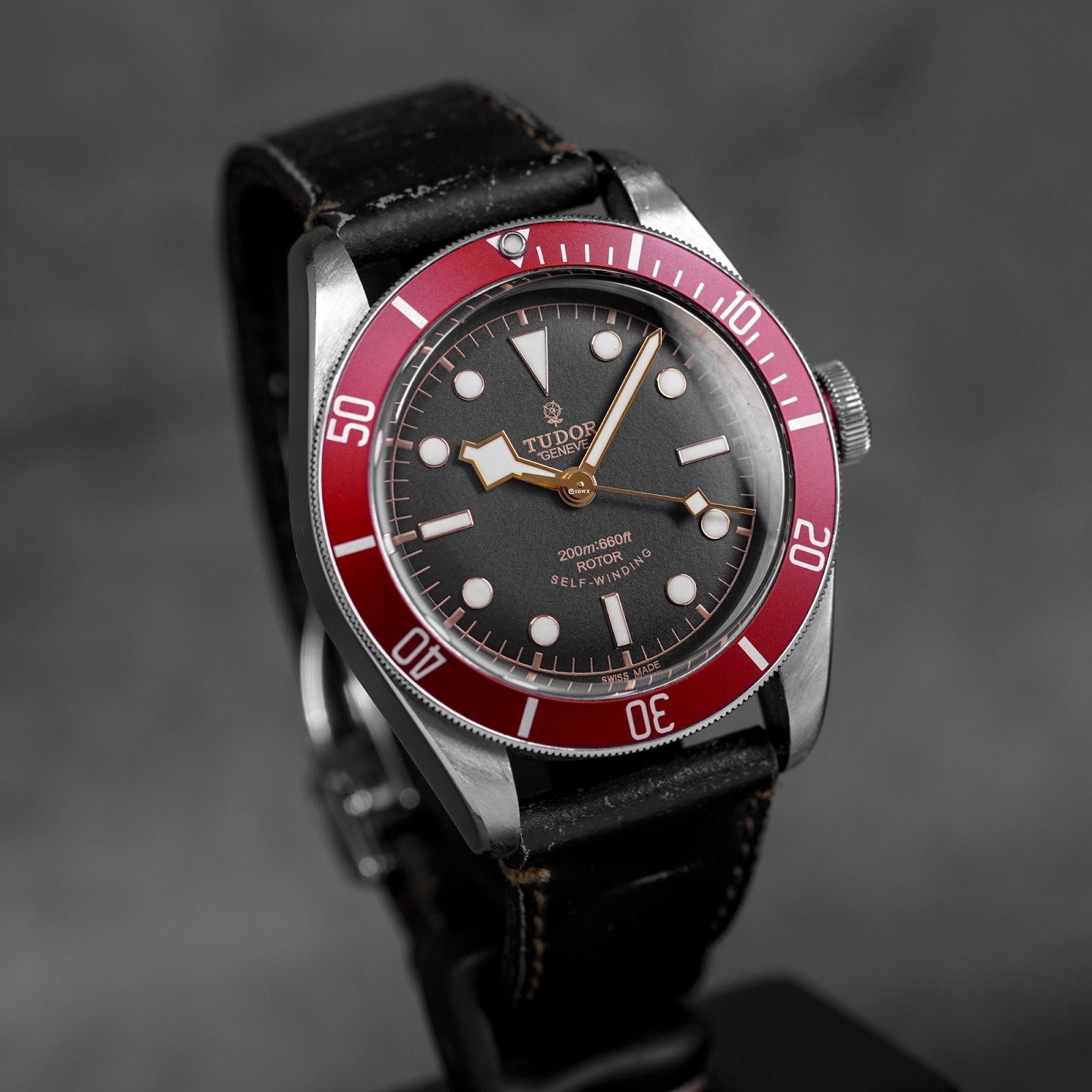 HERITAGE BLACK BAY 41 RED LEATHER STRAP (2013)