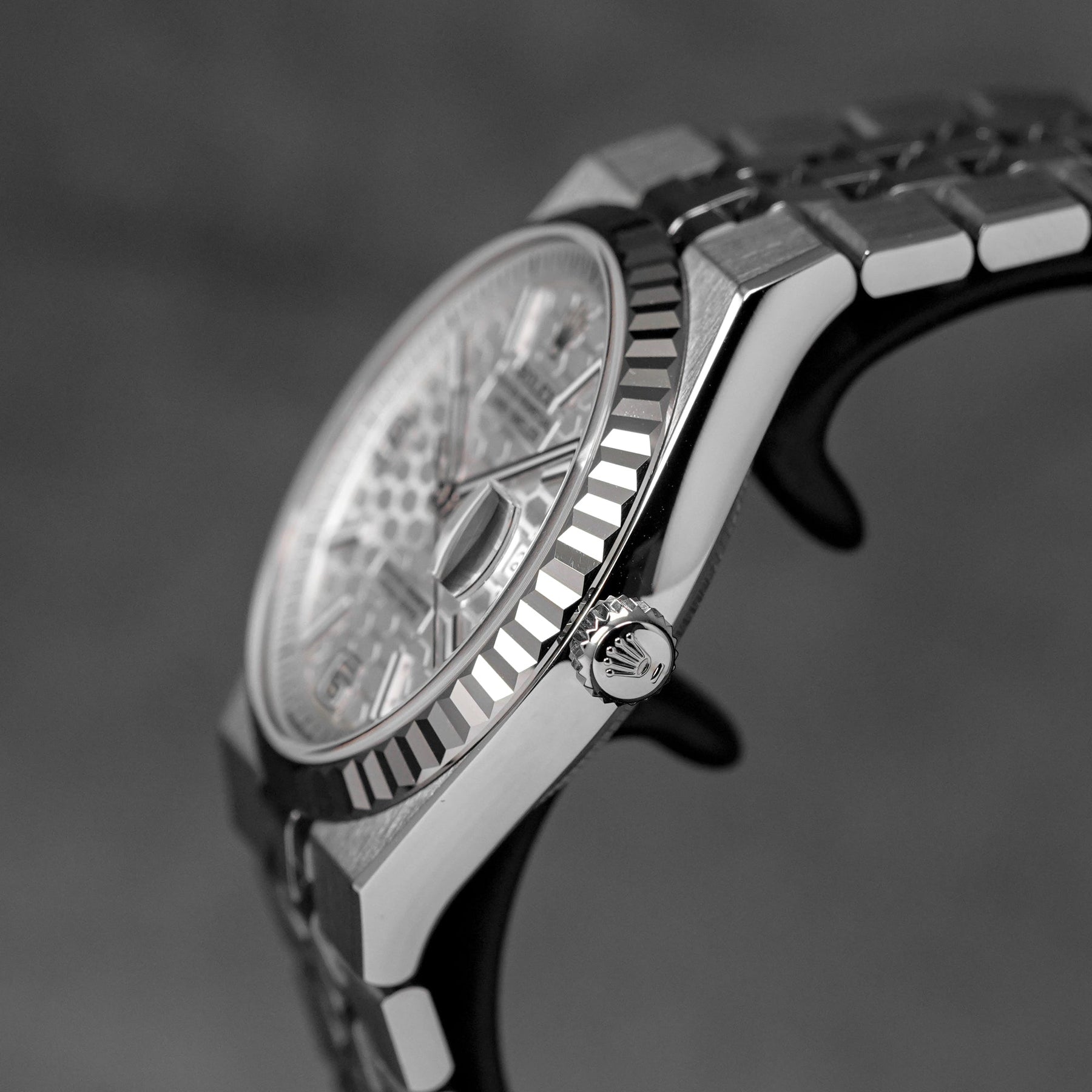 LAND-DWELLER 36MM WHITE DIAL (2026)