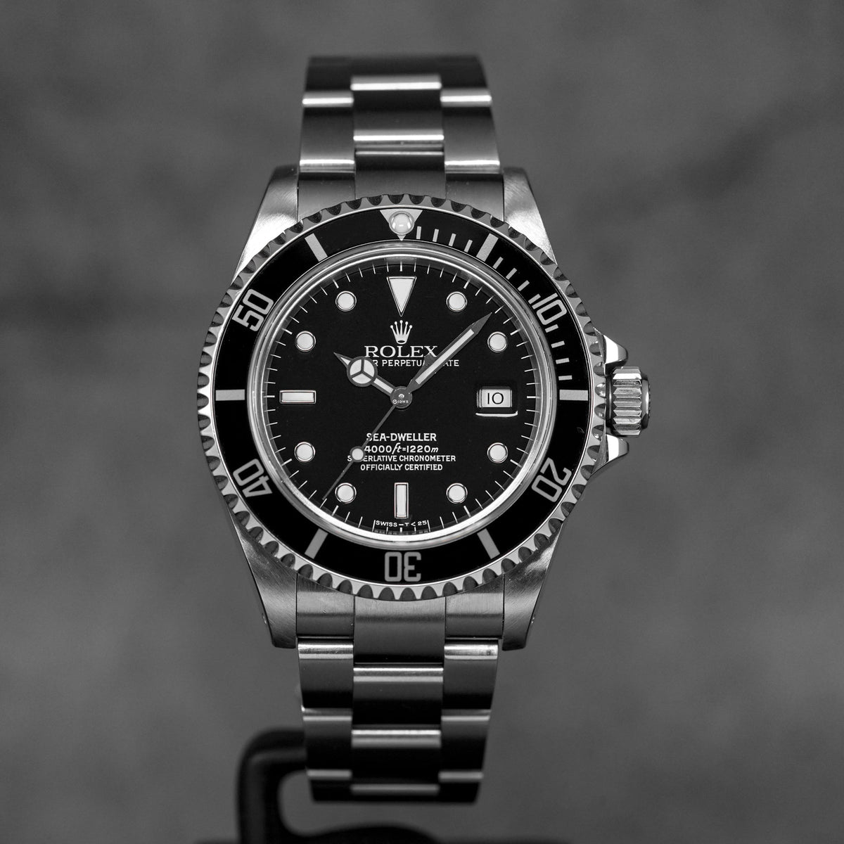 rolex sea dweller 4000 indonesia