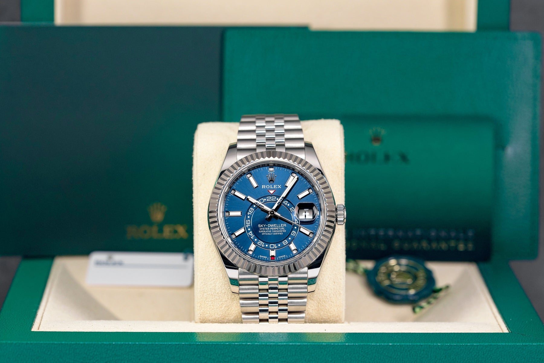 harga rolex sky dweller blue jubilee indonesia