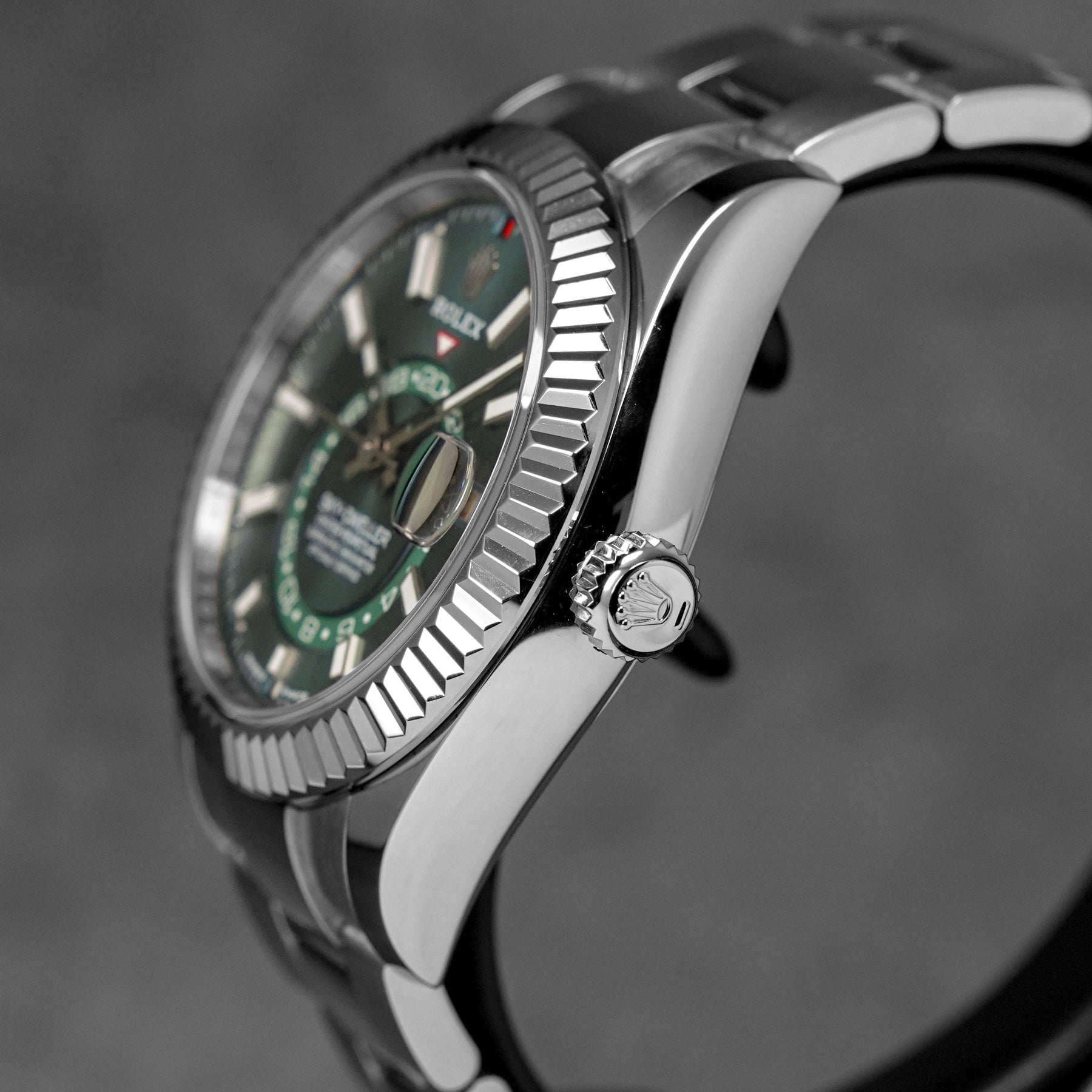 harga rolex sky dweller green oyster indonesia