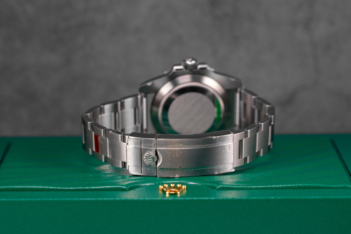 harga rolex submariner date hulk indonesia