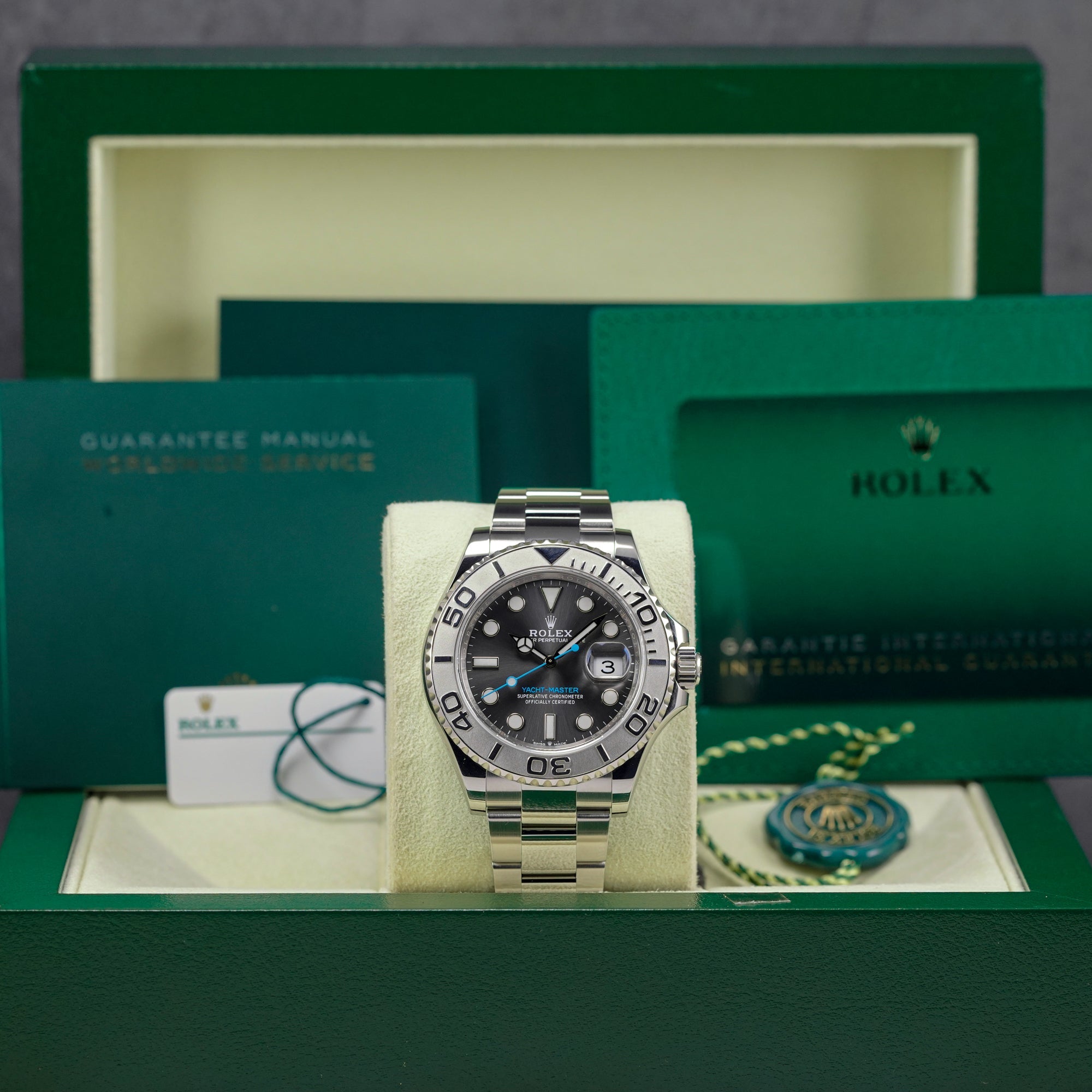 YACHT-MASTER 40MM RHODIUM DIAL PLATINUM BEZEL (2022)