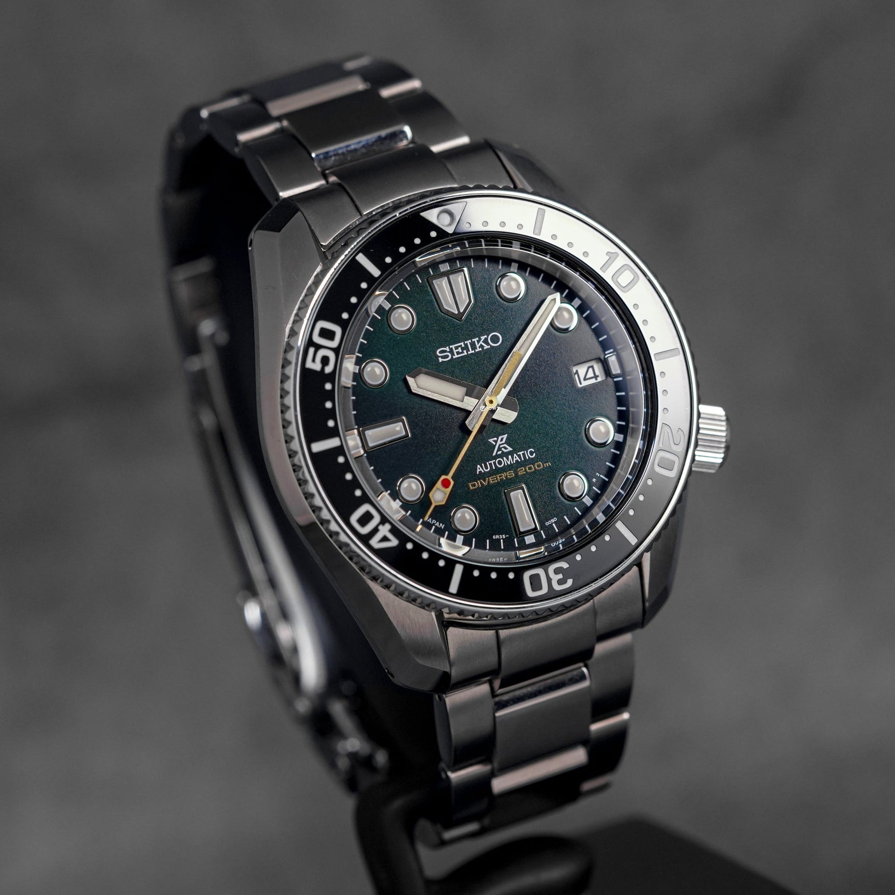 PROSPEX DIVER GREEN DIAL '140TH ANNIVERSARY' LIMITED EDITION (UNDATED)