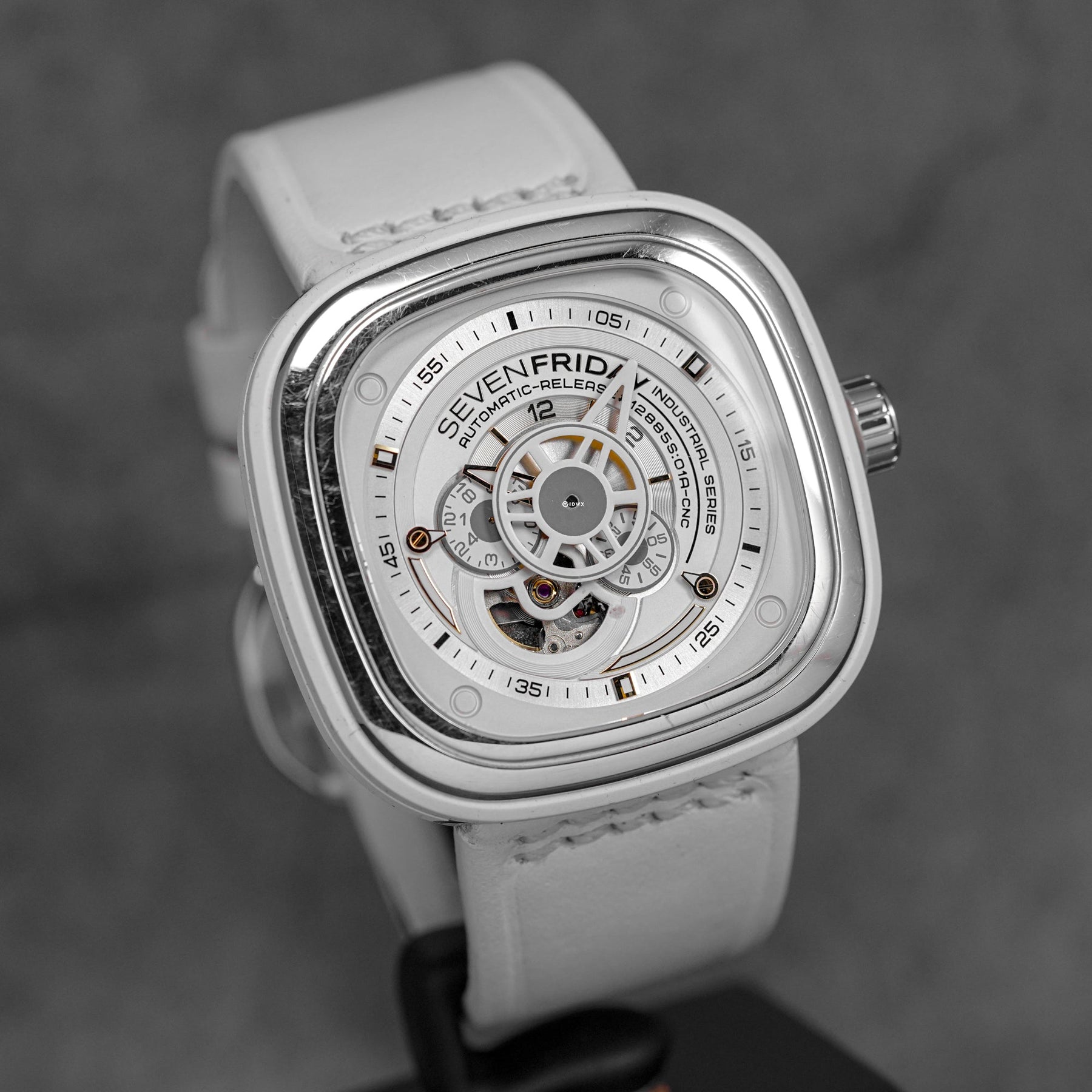 P-SERIES P1/02 WHITE (WATCH ONLY)