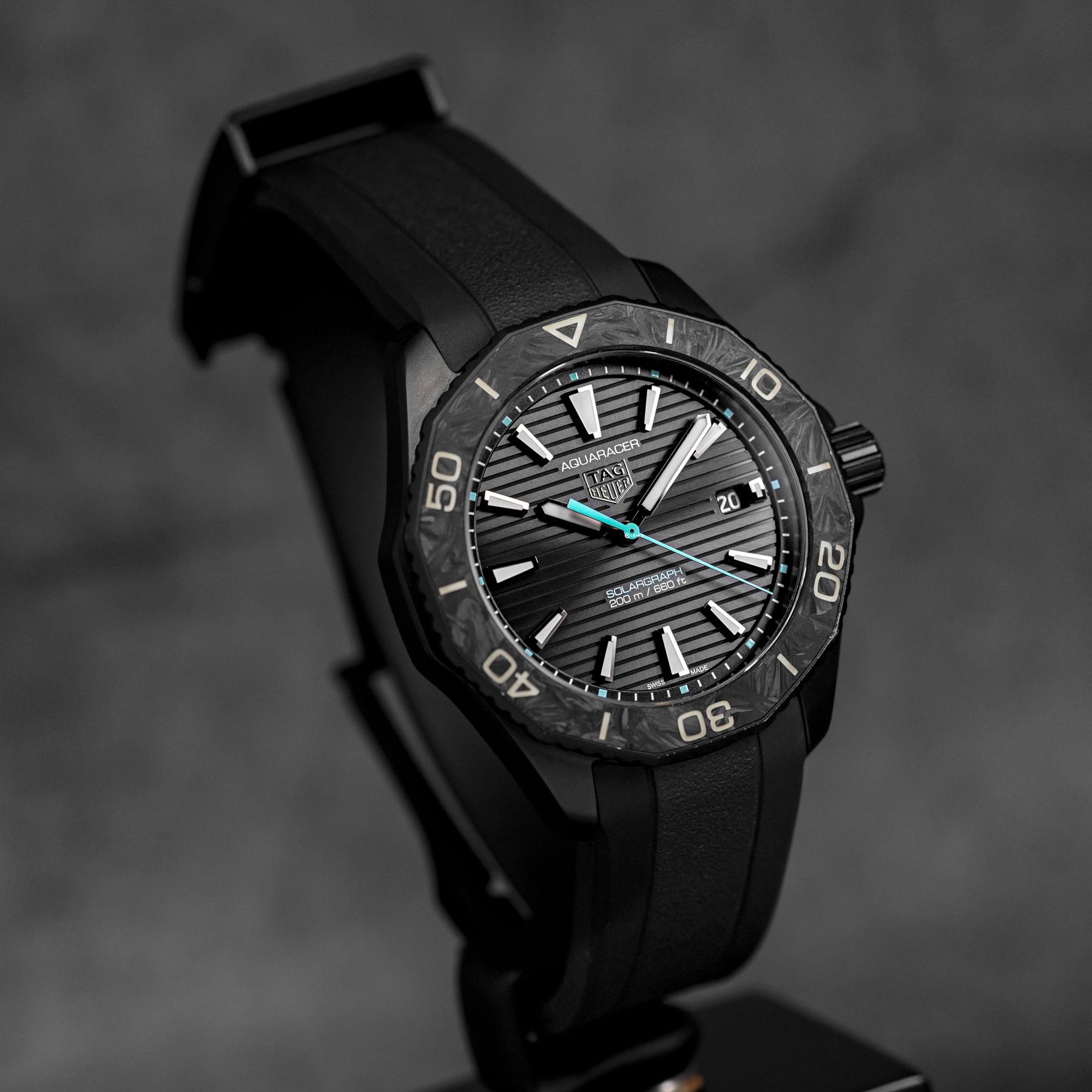 harga tag heuer aquaracer 200 solargraph black