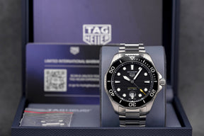 harga tag heuer aquaracer 300 date black