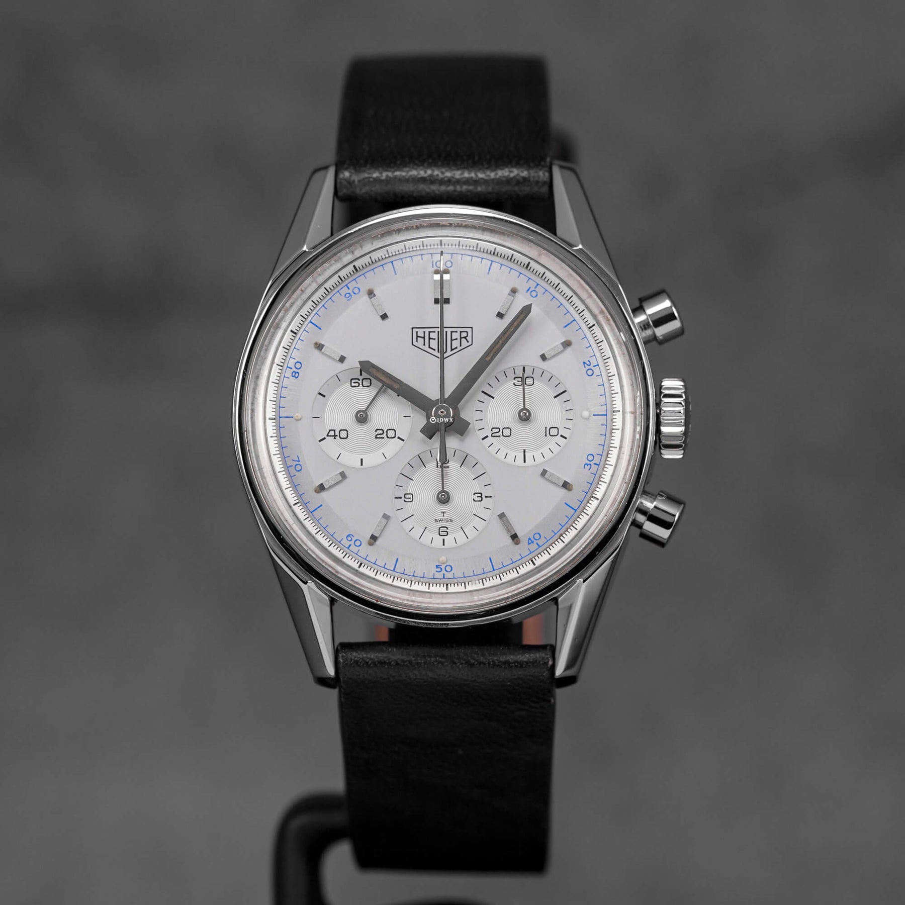 CARRERA 1964 RE-EDITION LEMANIA SILVER DIAL (2000)