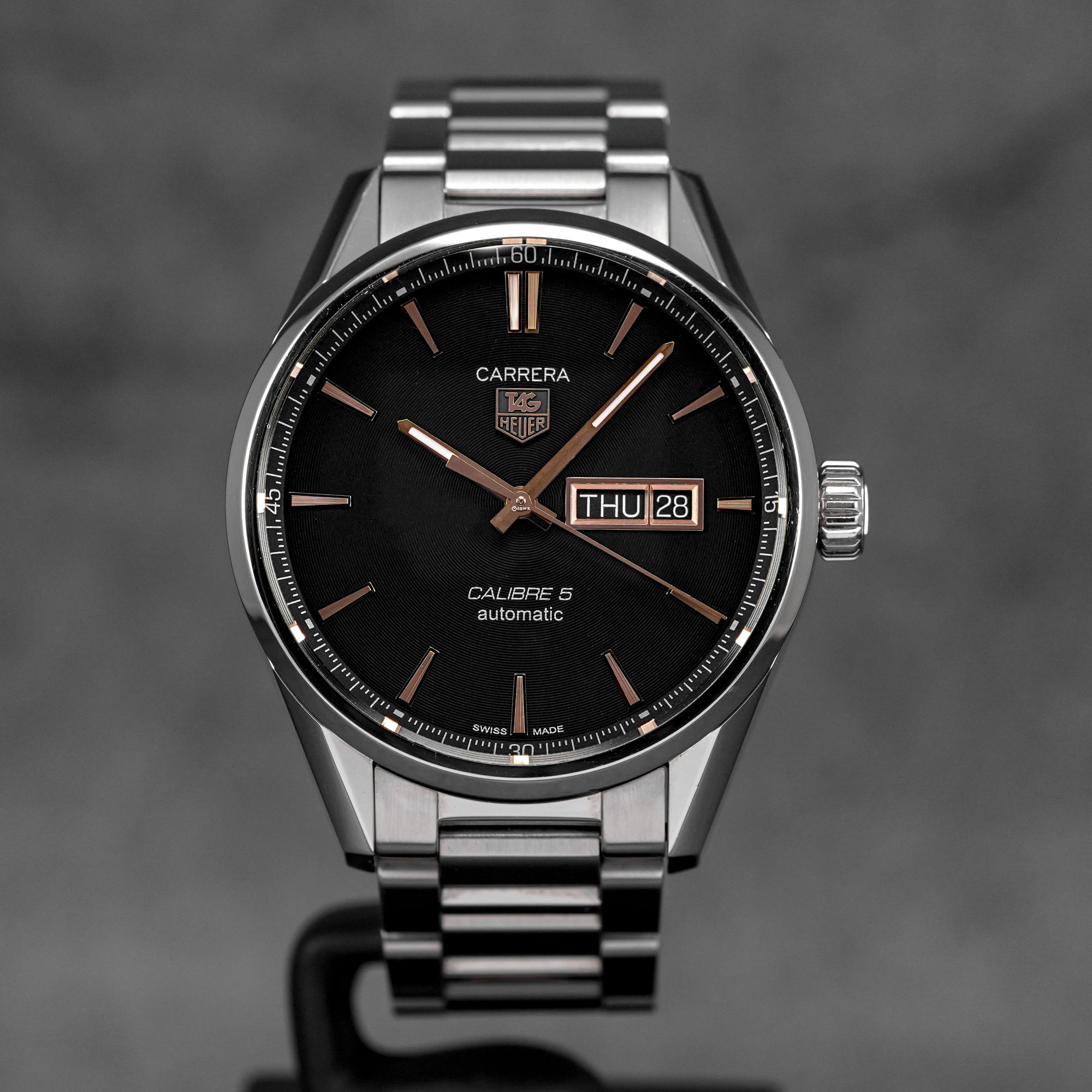 harga tag heuer carrera calibre 5 day date
