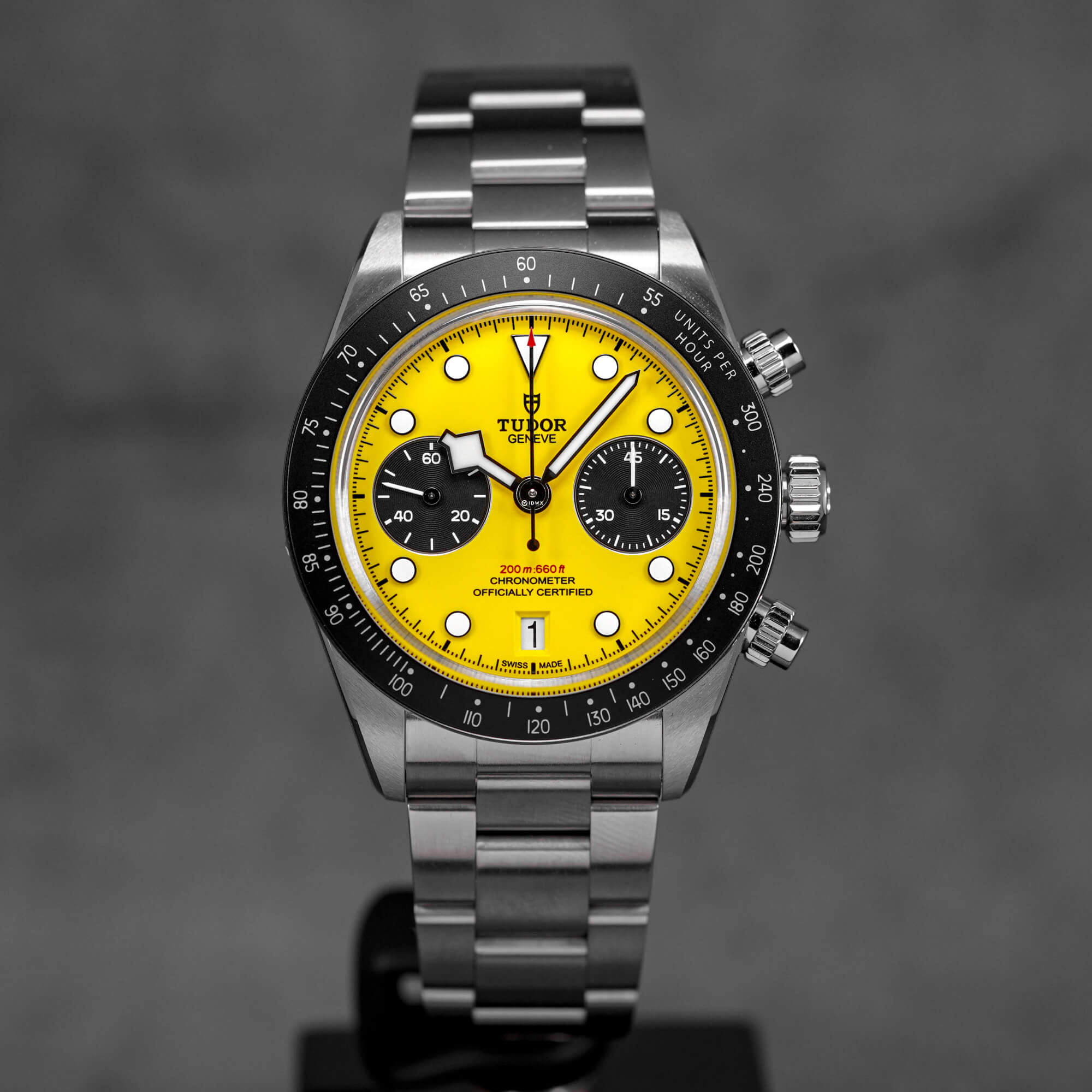 BLACK BAY CHRONO 'BUMBLEBEE' YELLOW DIAL (2026)