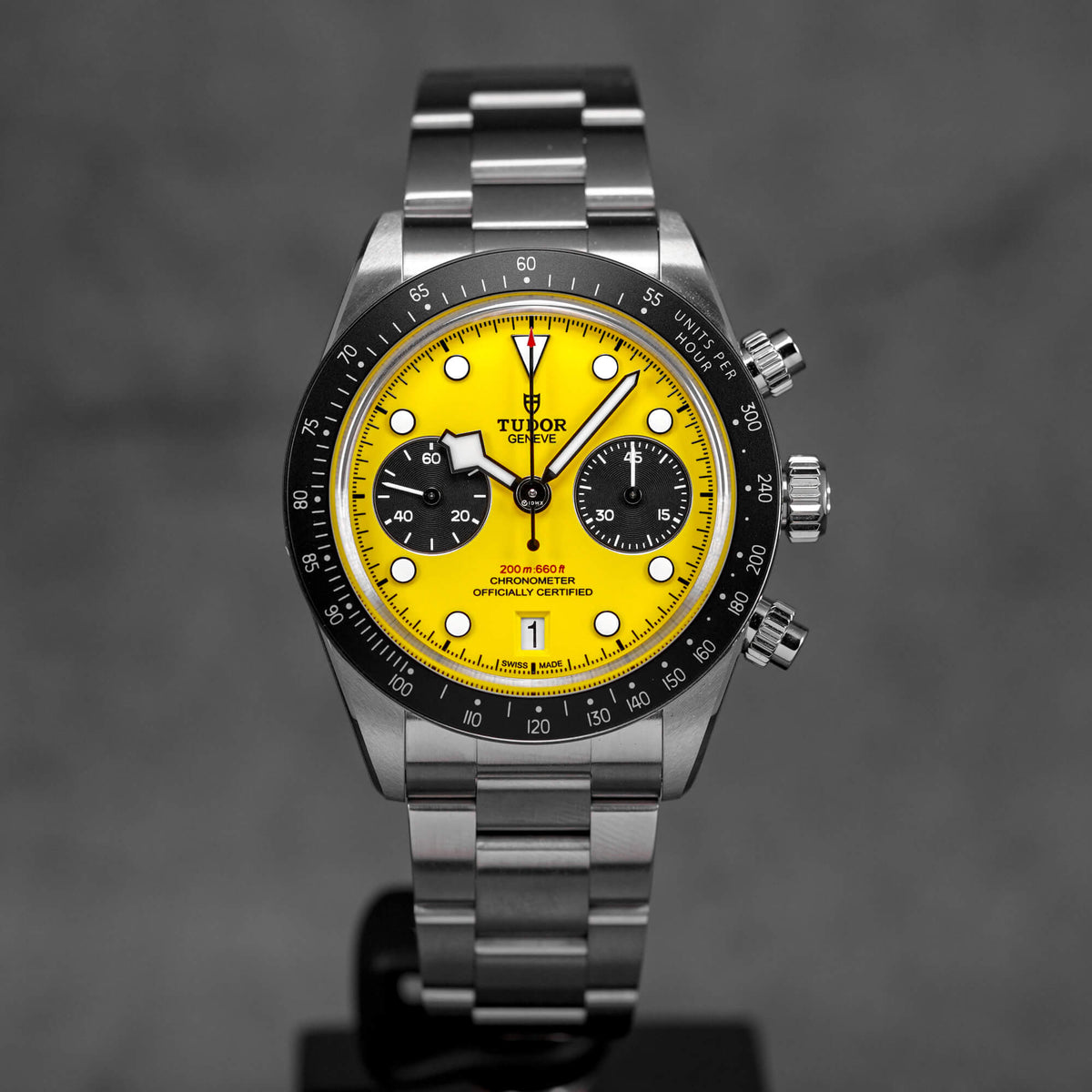 BLACK BAY CHRONO 'BUMBLEBEE' YELLOW DIAL (2026)