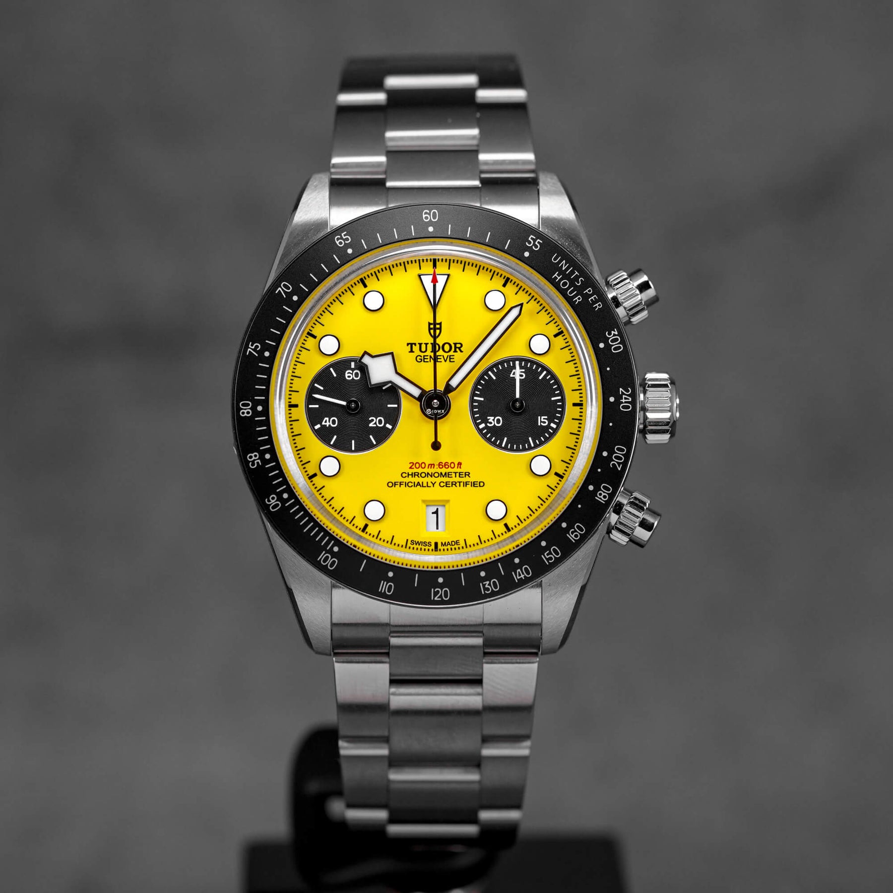 BLACK BAY CHRONO 'BUMBLEBEE' YELLOW DIAL (2026)