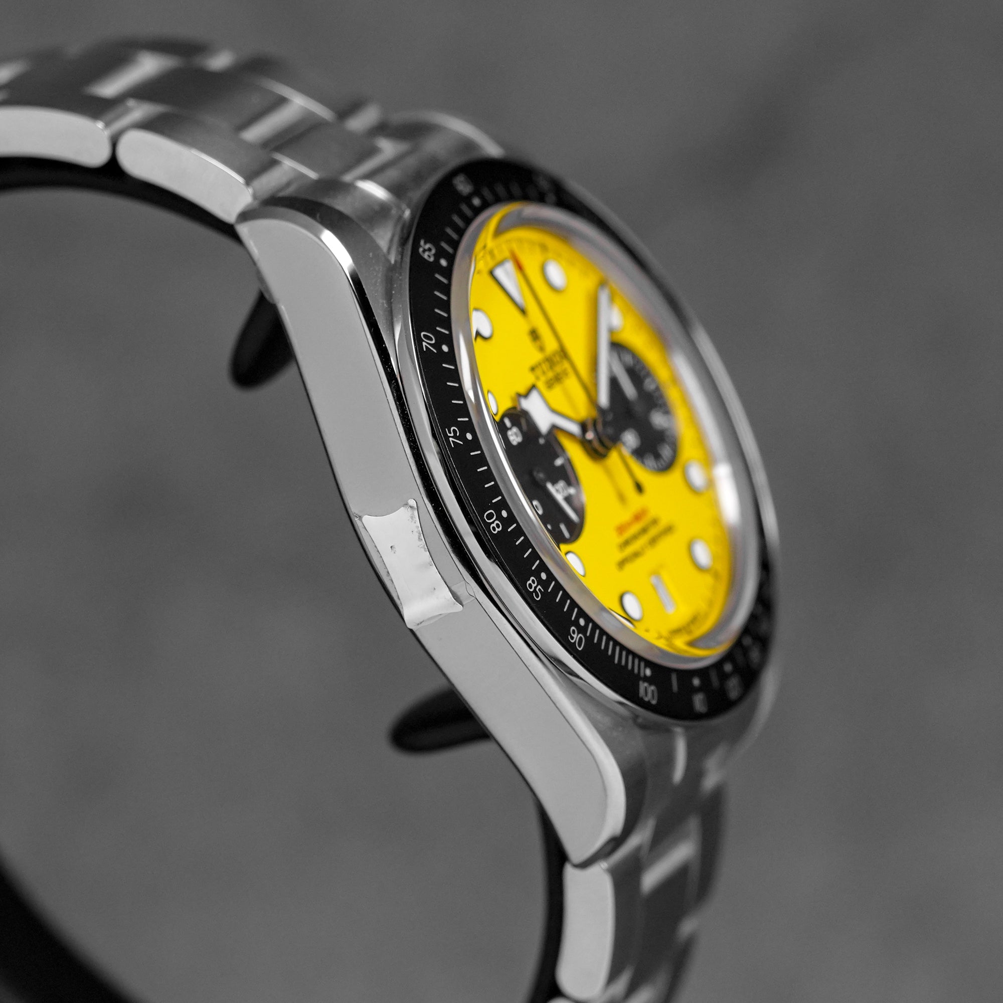BLACK BAY CHRONO 'BUMBLEBEE' YELLOW DIAL (2026)