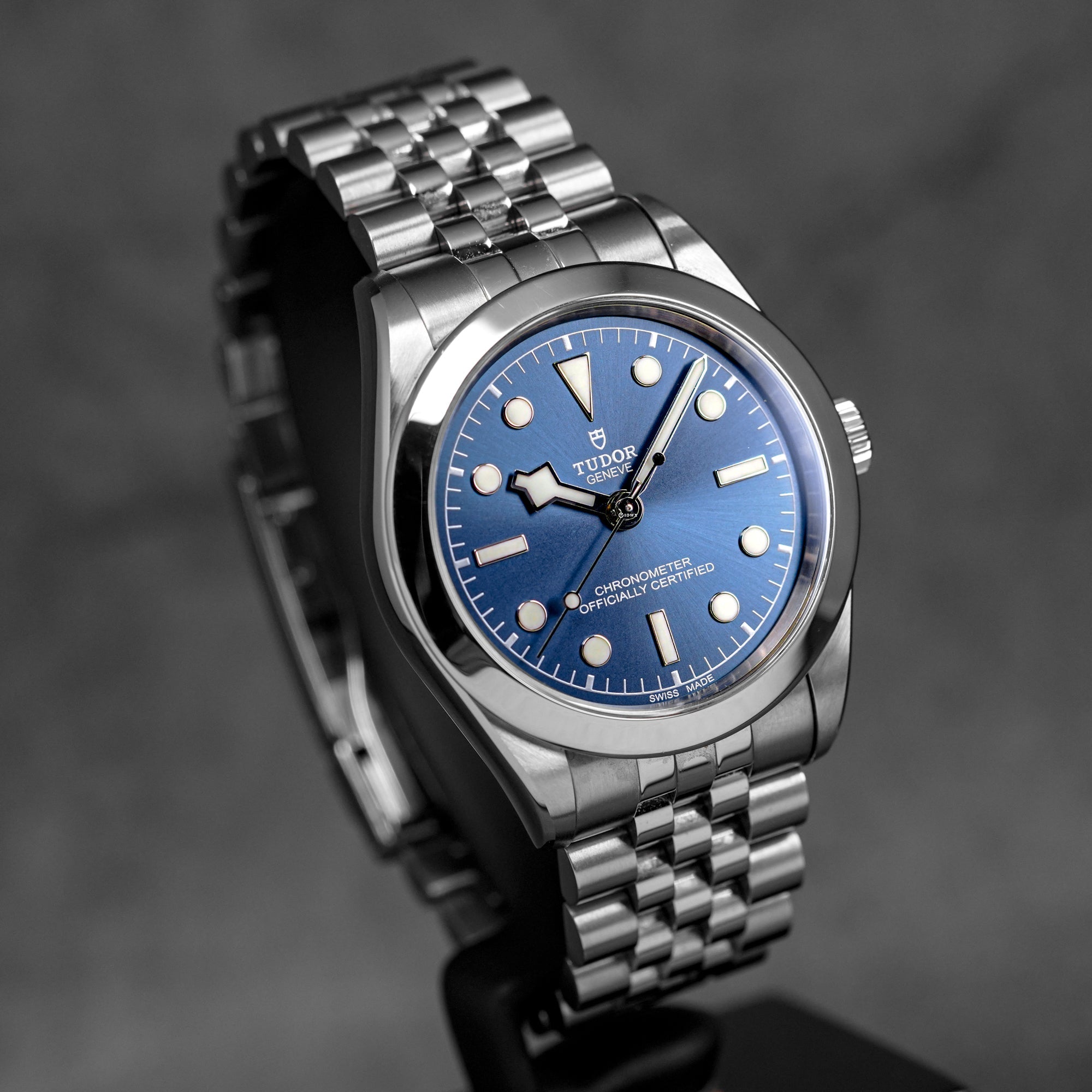 harga tudor black bay on 39 blue