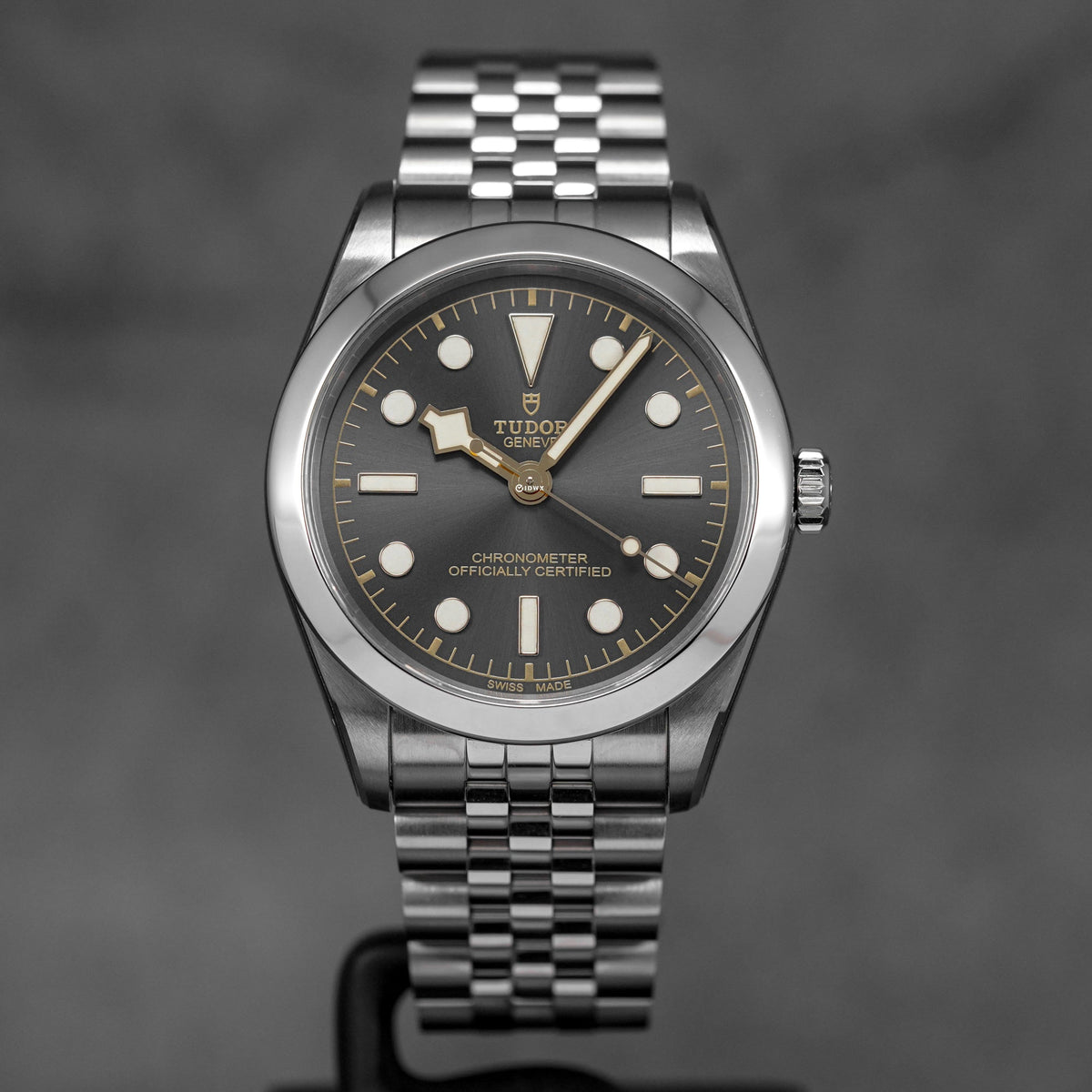 BLACK BAY ONE 36 ANTHRACITE GREY DIAL (2026)