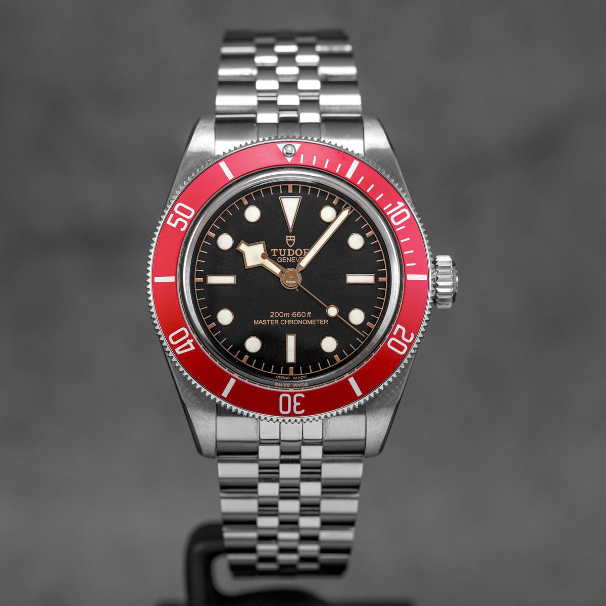 harga tudor black bay red burgundy