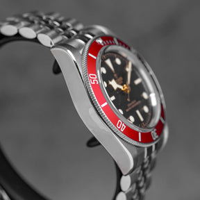 harga tudor black bay red burgundy