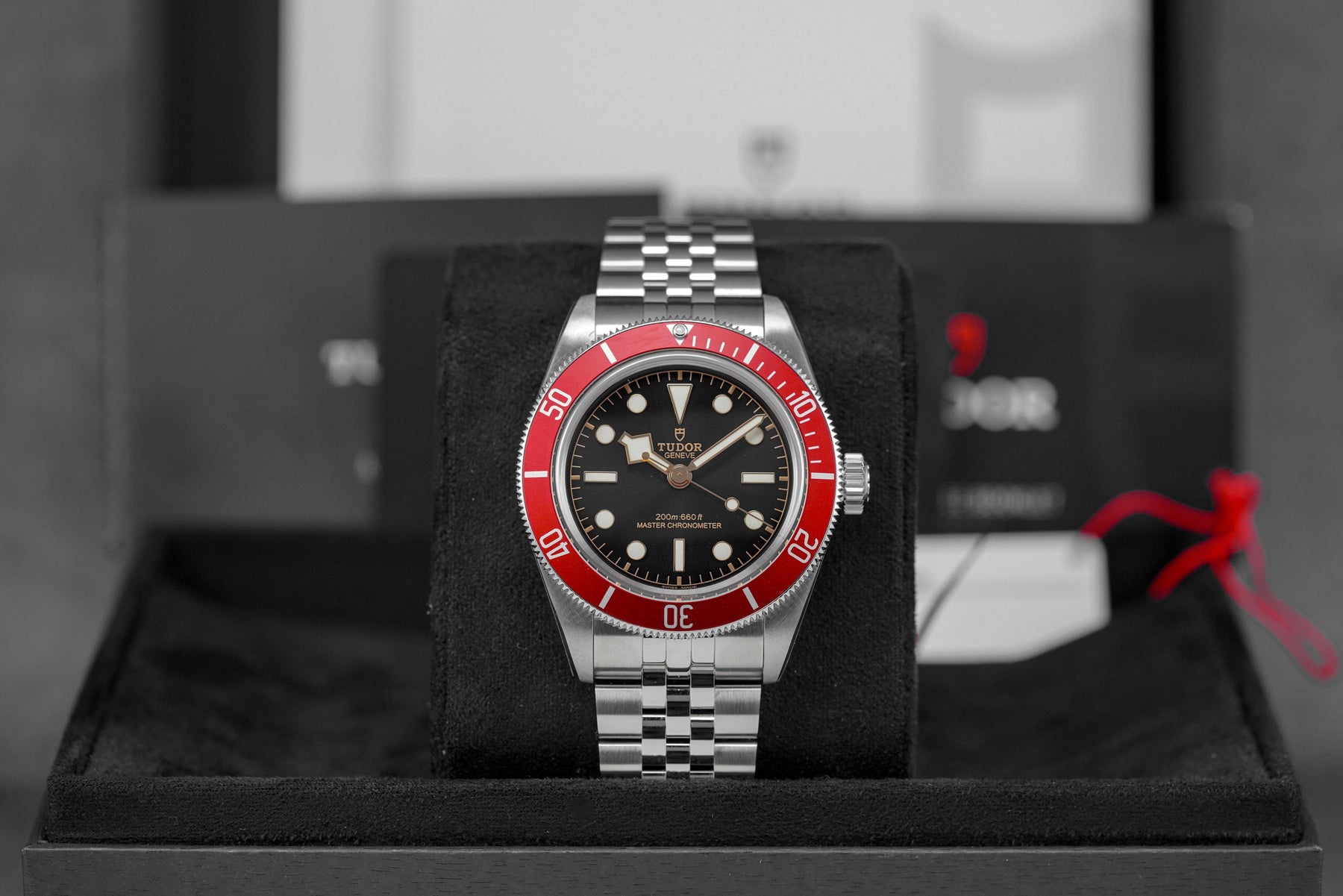 harga tudor black bay red burgundy terbaru