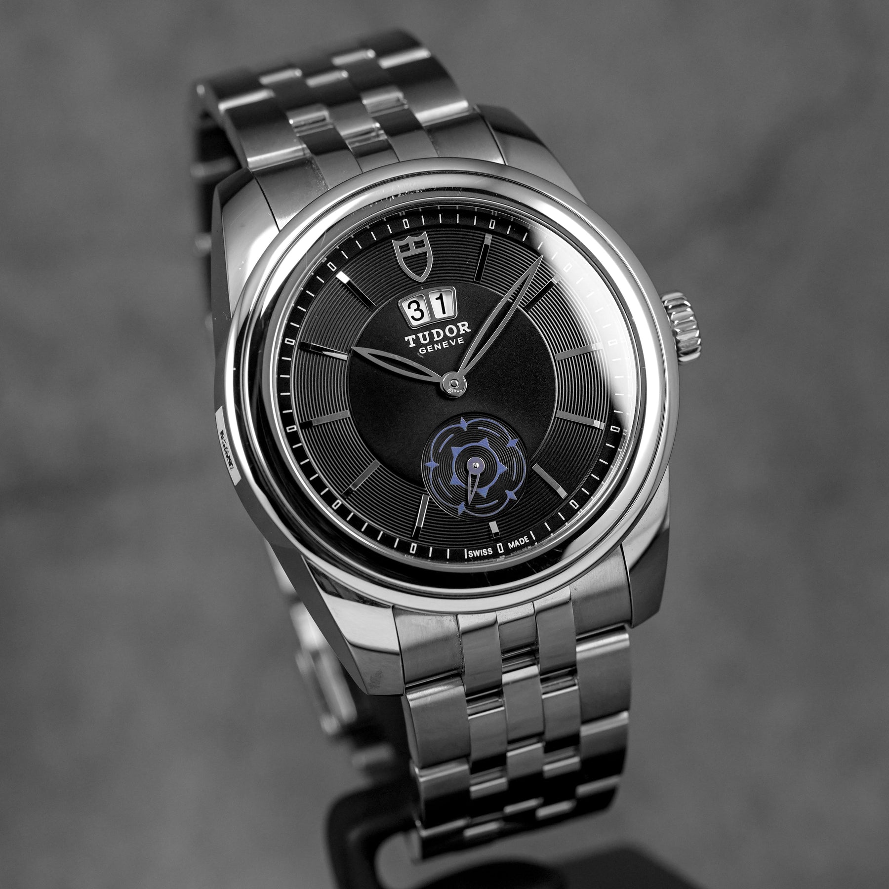 harga tudor glamour double date black