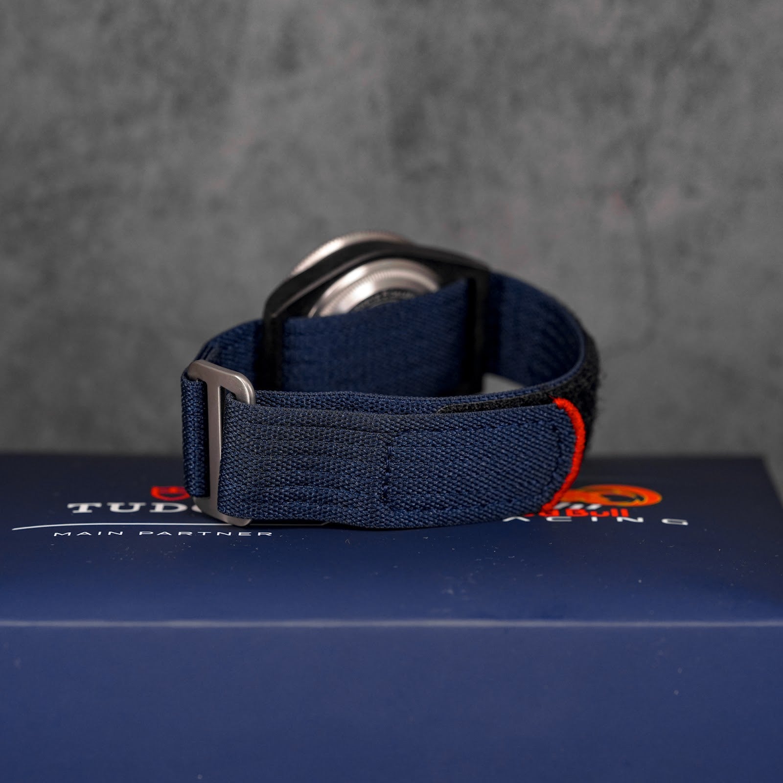 PELAGOS FXD BLACK CARBON 'ALINGHI RED BULL' BLUE DIAL (2025)