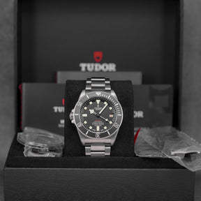 PELAGOS LHD TITANIUM BLACK (2026)