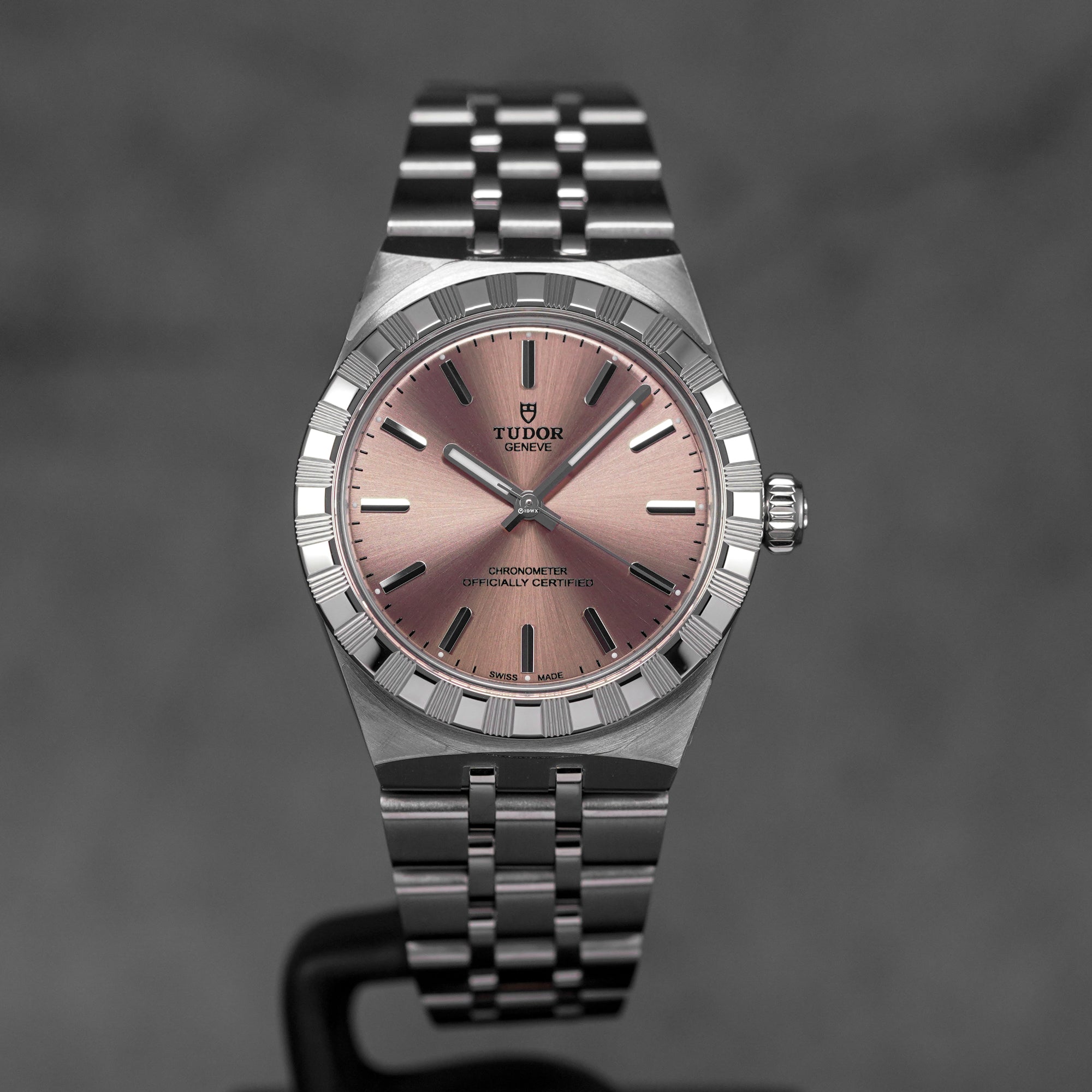 ROYAL 30MM SALMON DIAL (2026)