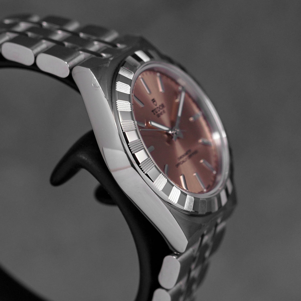 ROYAL 30MM SALMON DIAL (2026)