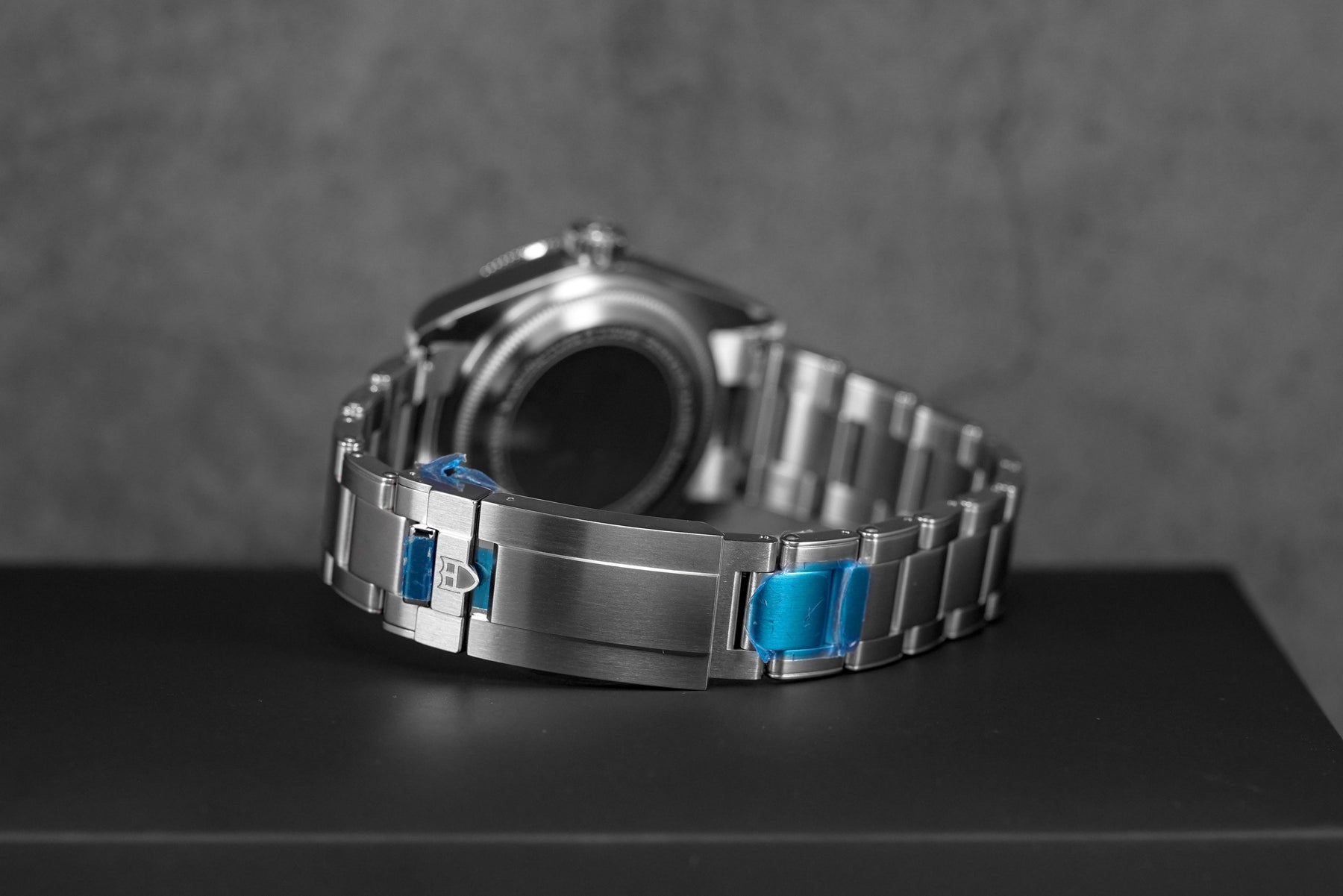 BLACK BAY MONOCHROME OYSTER (2025)