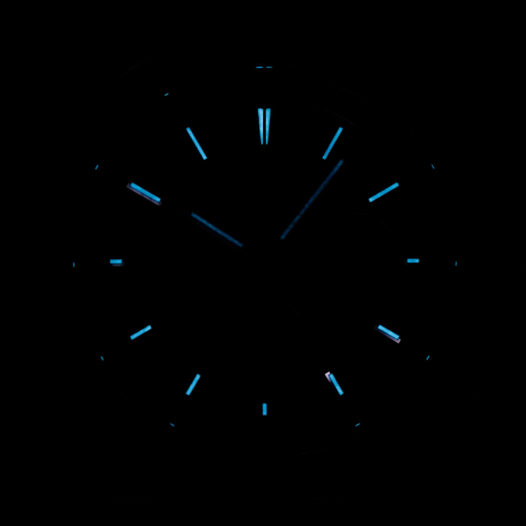 OVERSEAS CHRONOGRAPH BLACK DIAL (2021)