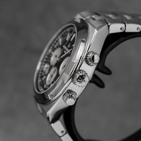 OVERSEAS CHRONOGRAPH BLACK DIAL (2021)