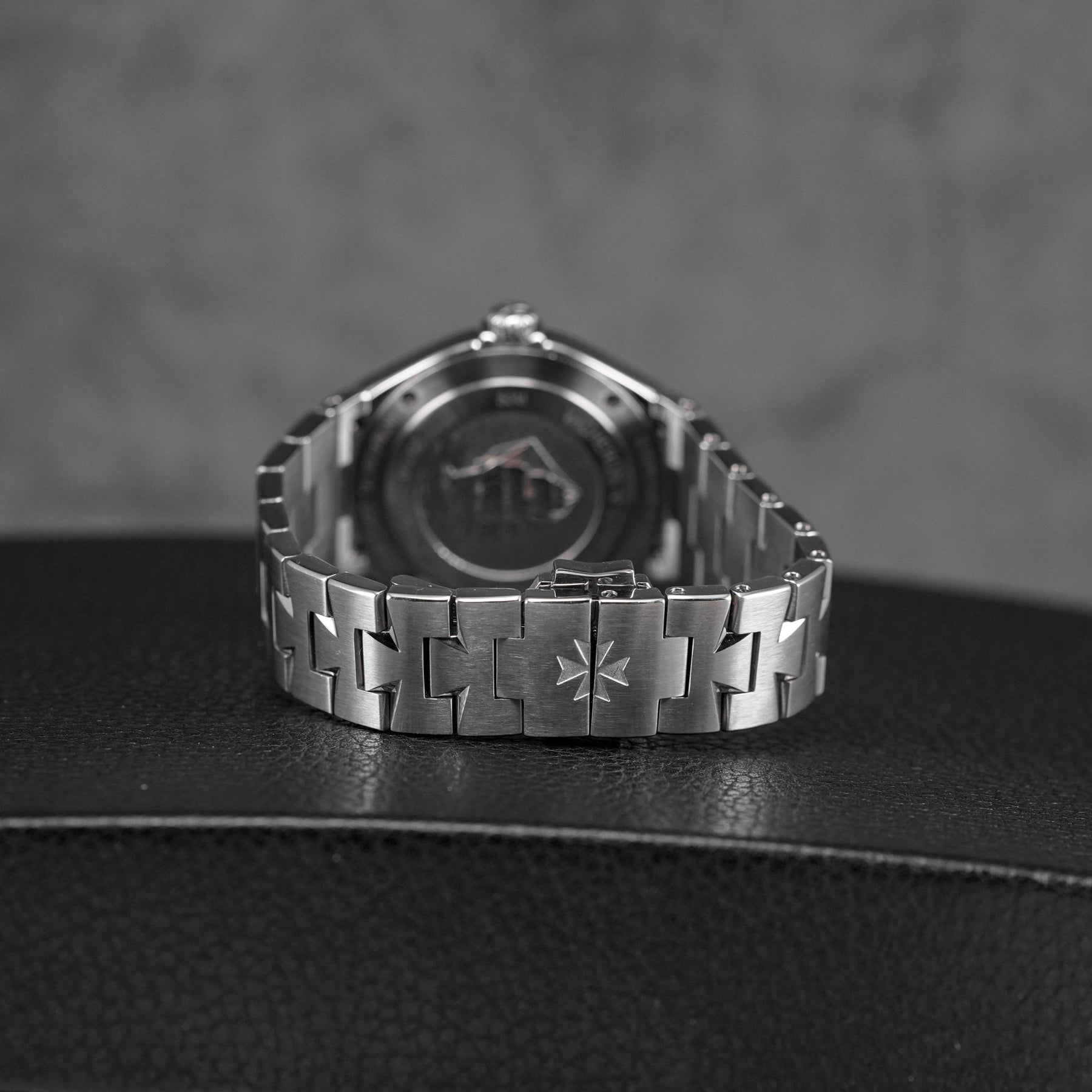 OVERSEAS MOP DIAMOND DIAL DIAMOND BEZEL (2007)
