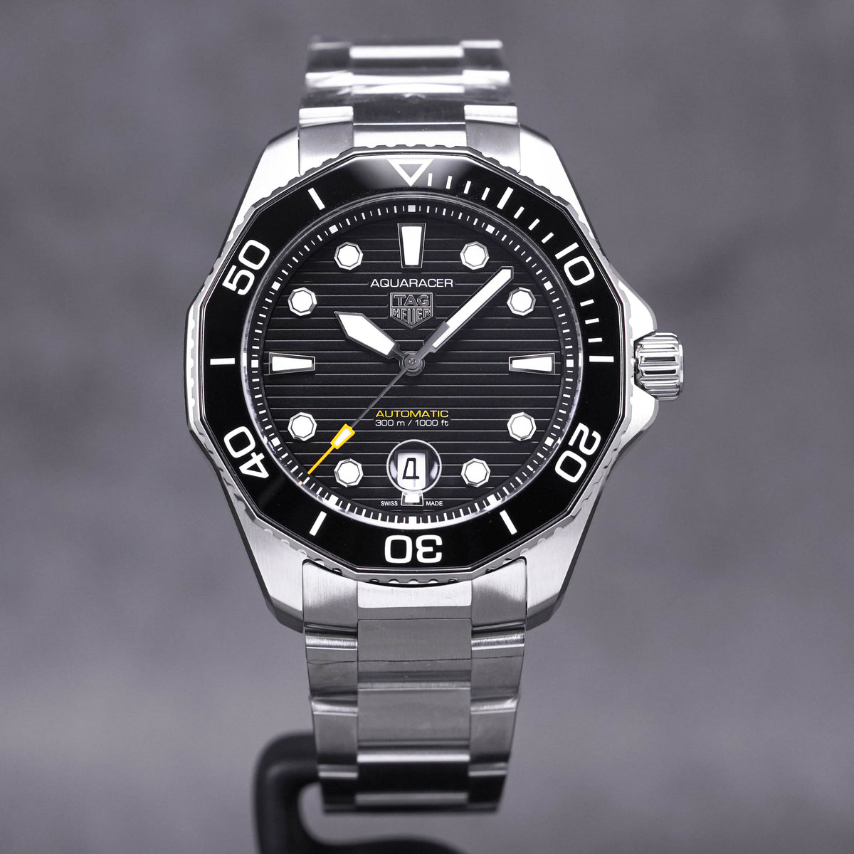 TAG HEUER AQUARACER 300M CALIBRE 5 BLACK DIAL (2023)