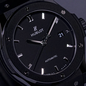 CLASSIC FUSION 42MM BLACK MAGIC