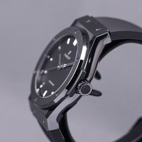 CLASSIC FUSION 42MM BLACK MAGIC