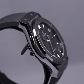 CLASSIC FUSION 42MM BLACK MAGIC