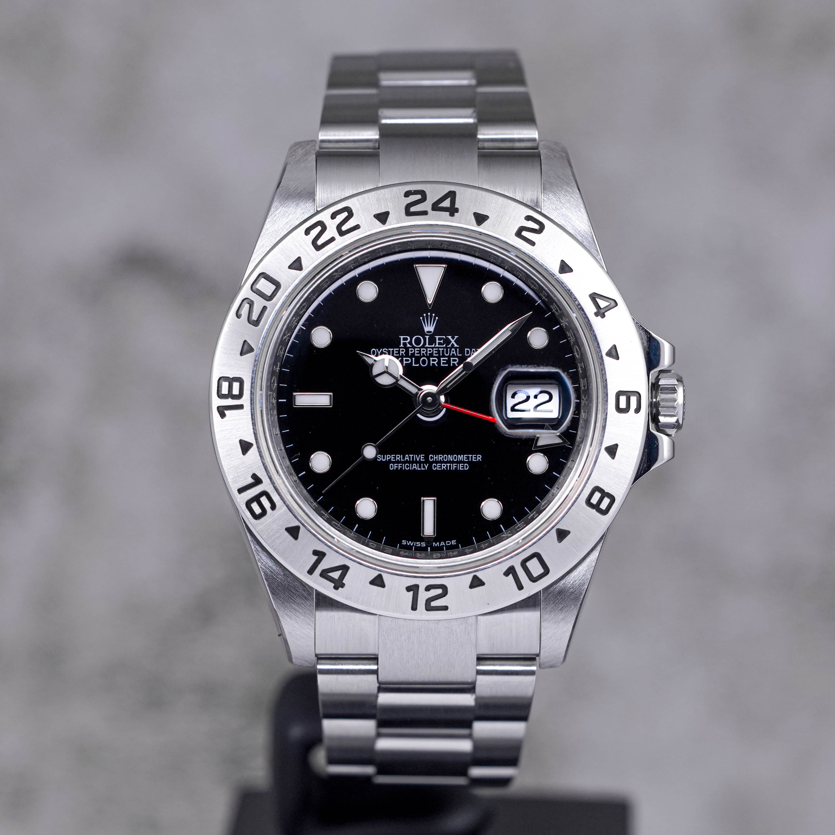 ROLEX EXPLORER II 16570 BLACK DIAL UNDATED RANDOM SERIES OMNILUXE