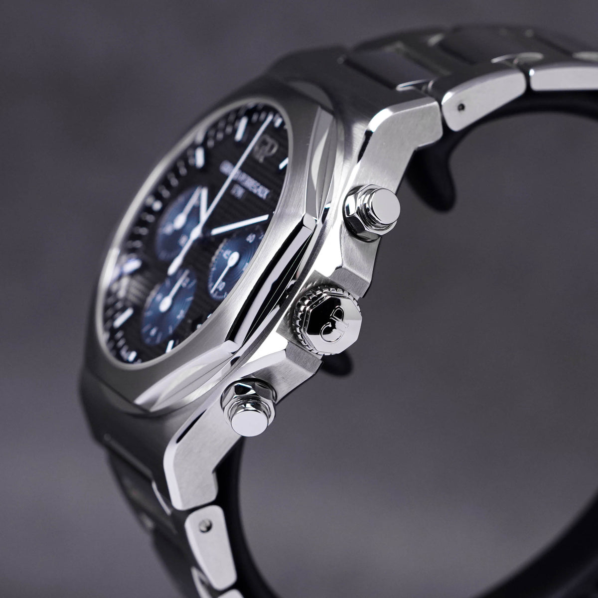 LAUREATO CHRONOGRAPH BLACK DIAL (2022)