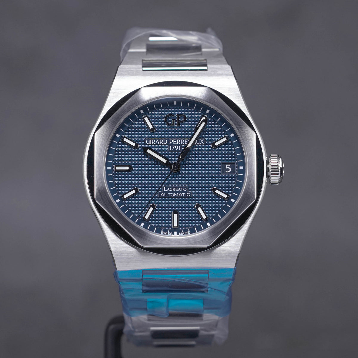 GIRARD PERREGAUX BLUE