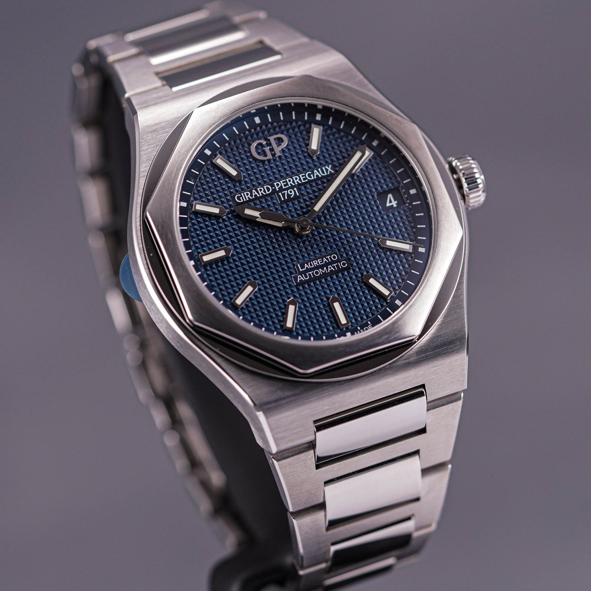 LAUREATO BLUE DIAL (2021)