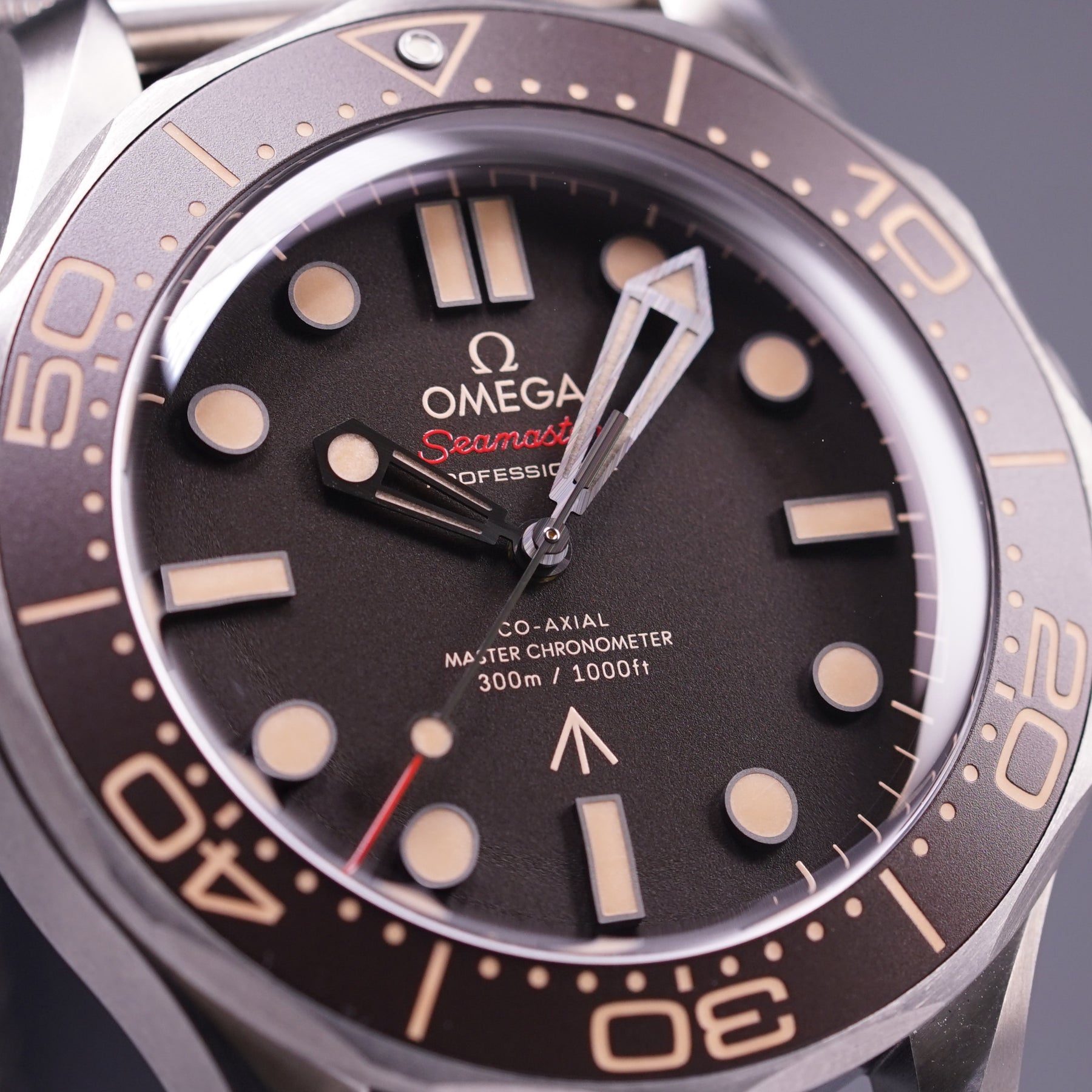 Jam hot sale omega 007