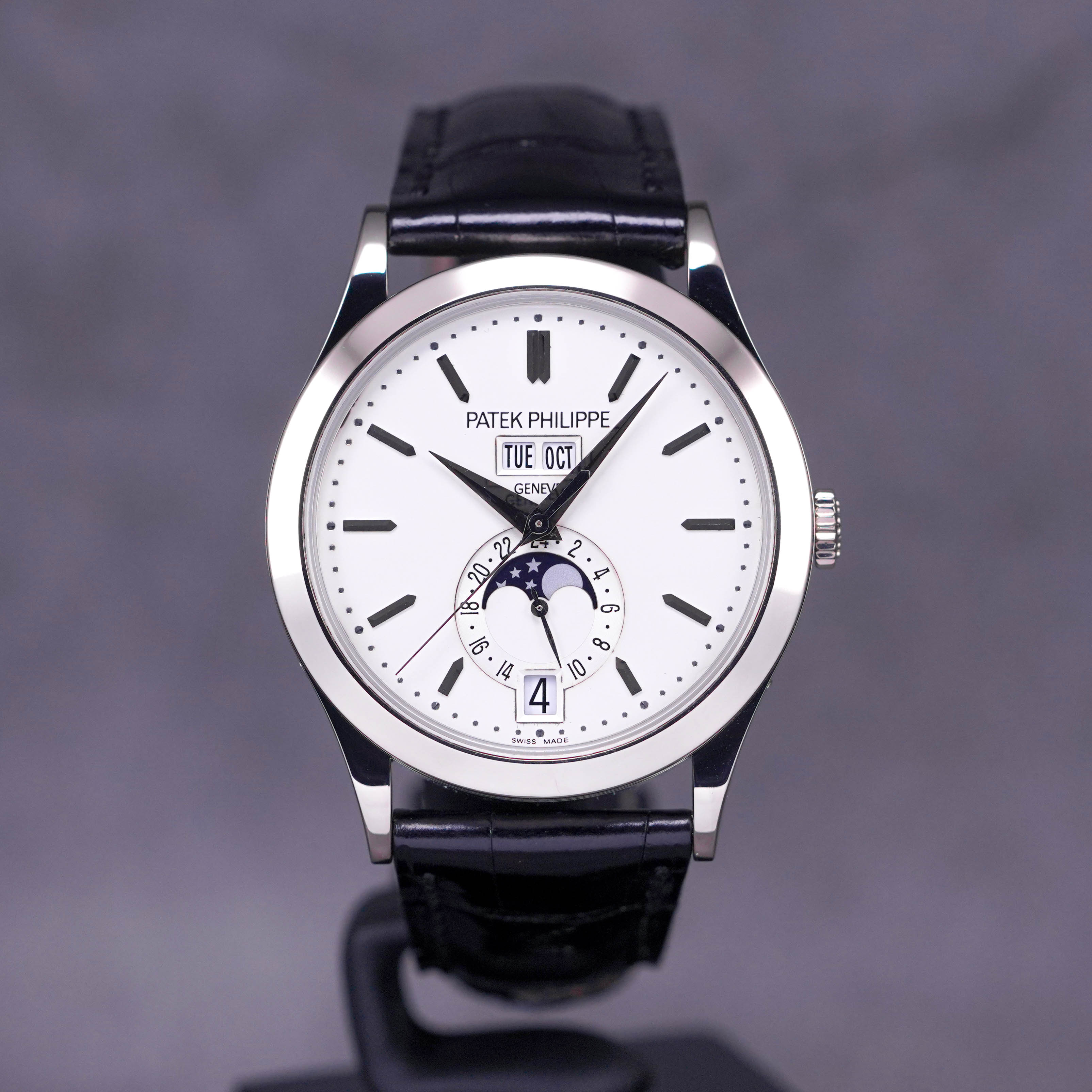 Patek philippe 2025 calatrava moonphase