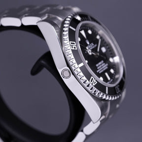 Rolex Sea Dweller Black 16600 D Series